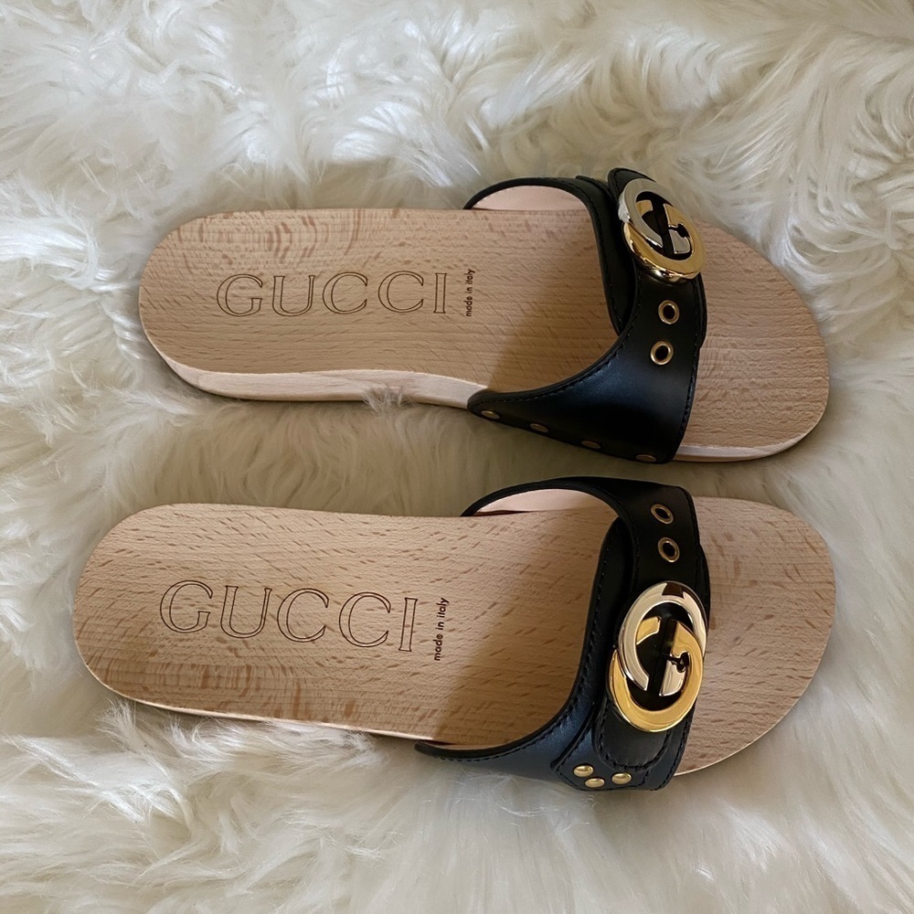 GUCCI Leather Slide Sandal - Picture 2 of 8